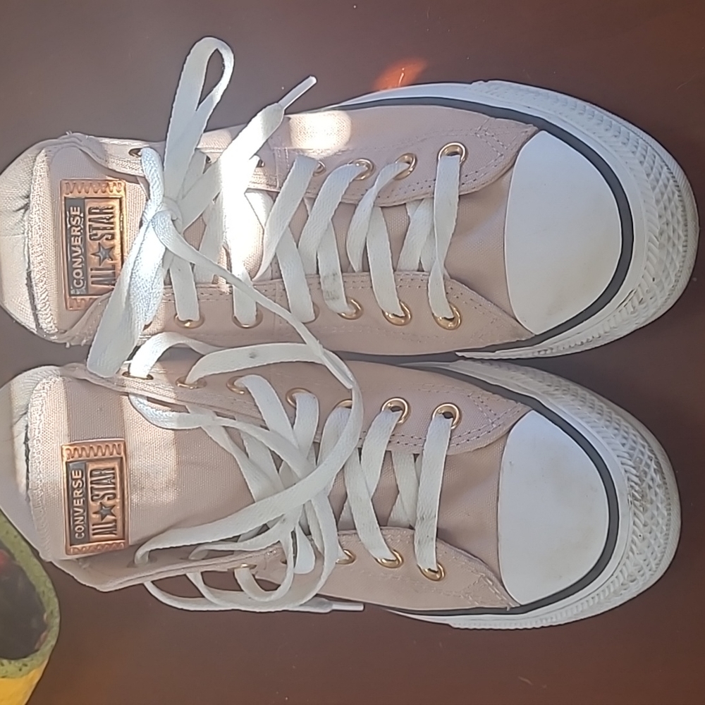 Converse, mid-height sneakers